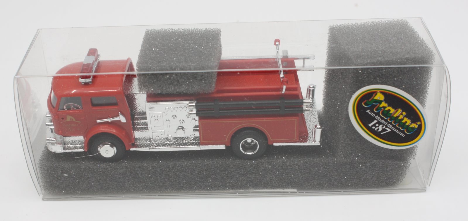 Praline 6001 HO Firetruck