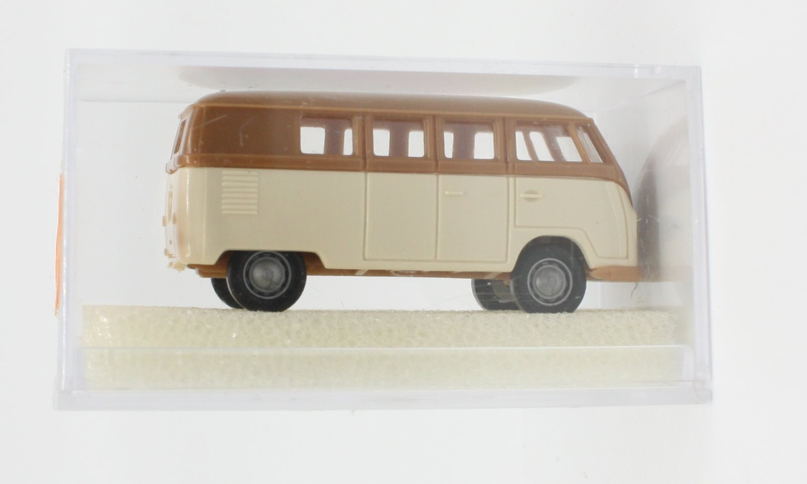 Brekina Automodelle LB-31000 HO Volkswagon Light Brown