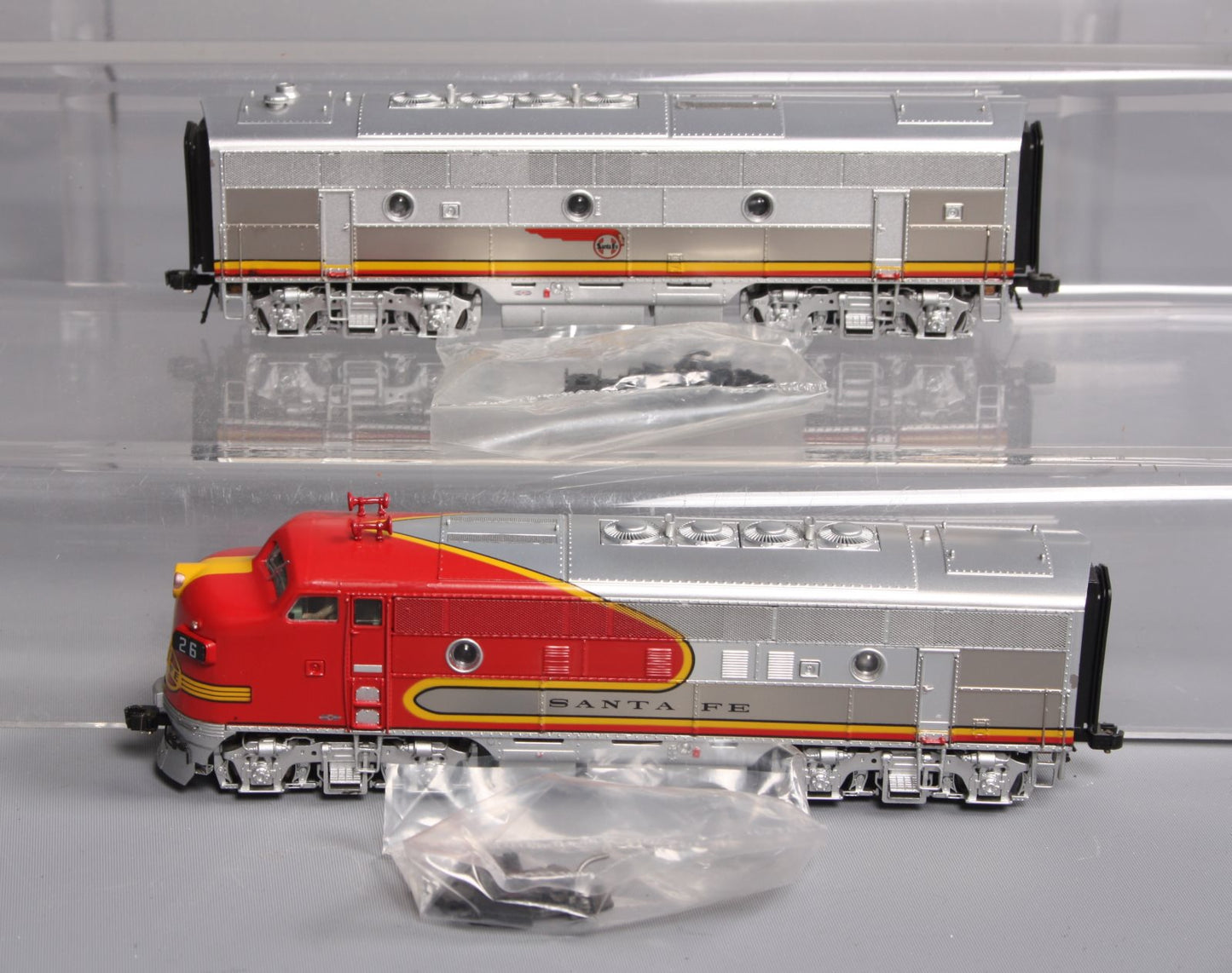 MTH 80-2185-1 HO Santa Fe F-3 A/B Diesel Locomotive Set with PS 3.0 (Set of 2)