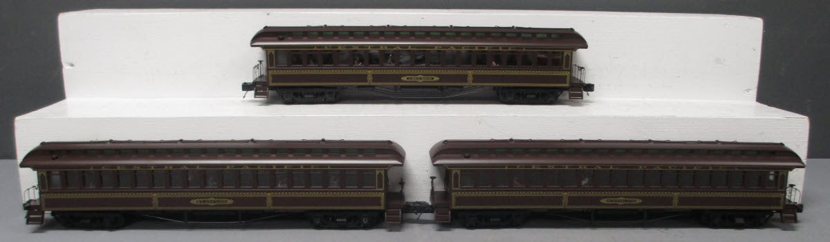 MTH 20-62011 O Central Pacific 64' Woodsided Passenger Car Set (Set of 3)