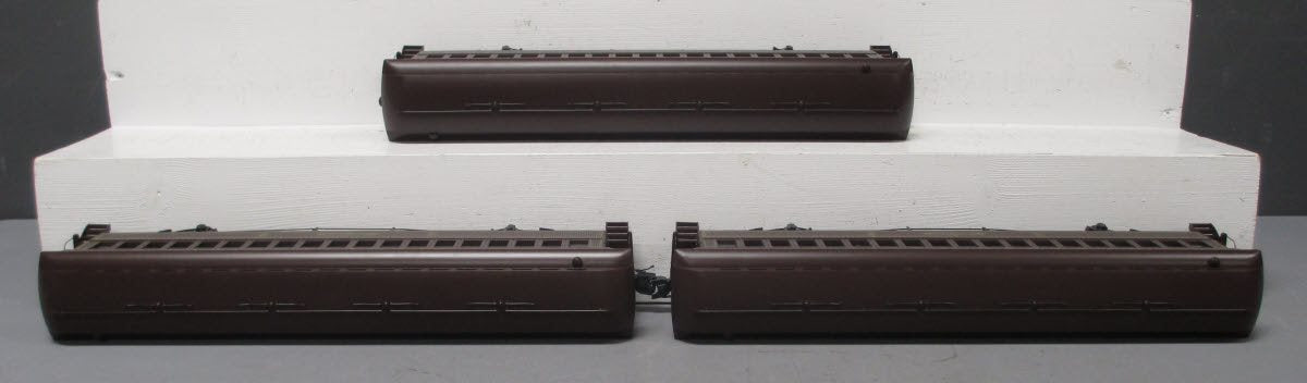 MTH 20-62011 O Central Pacific 64' Woodsided Passenger Car Set (Set of 3)
