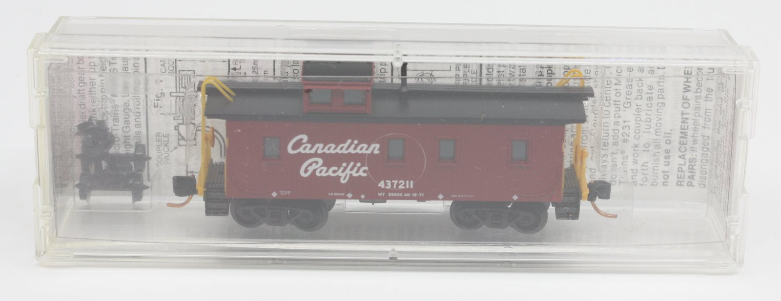 MicroTrains 05100240 CP 34' Wood Sheathed Caboose w/ Straight Cupola #437211