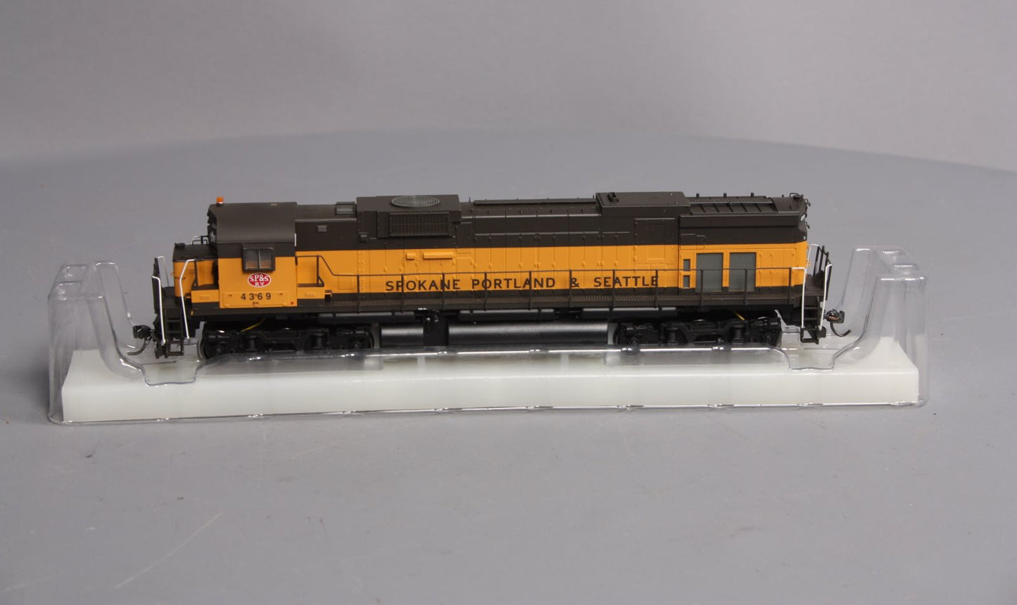 Bowser 23596 HO SP&S/BN C636 Diesel Locomotive w/DCC & Sound #4369