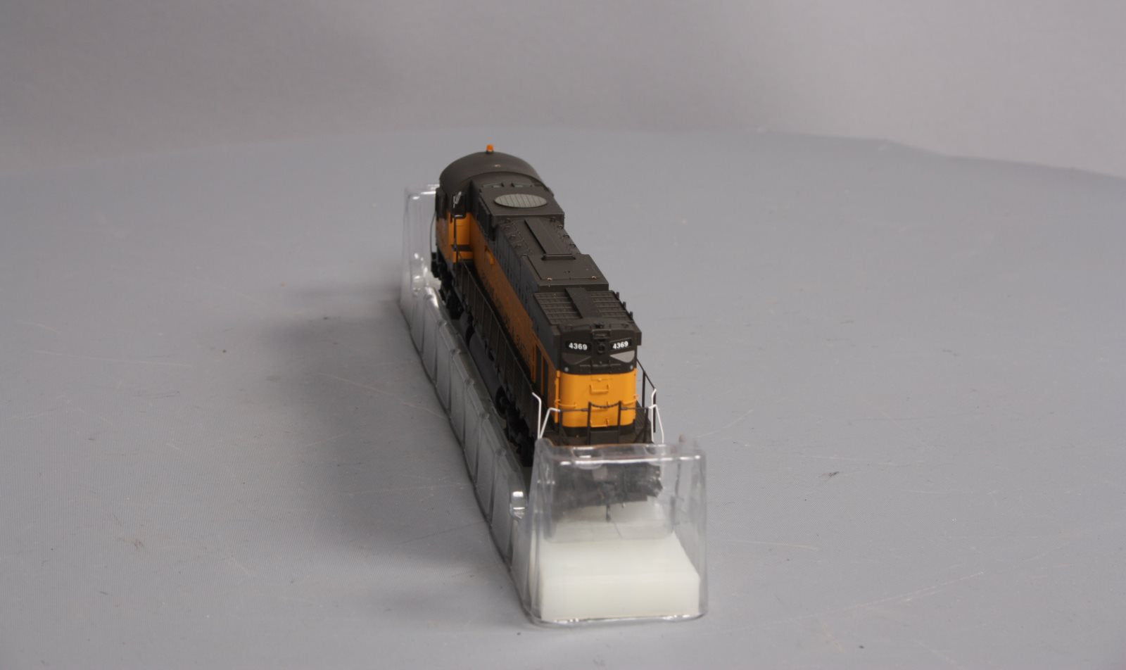 Bowser 23596 HO SP&S/BN C636 Diesel Locomotive w/DCC & Sound #4369