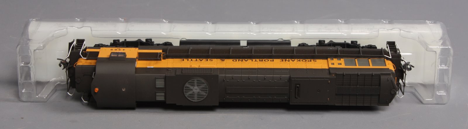 Bowser 23596 HO SP&S/BN C636 Diesel Locomotive w/DCC & Sound #4369
