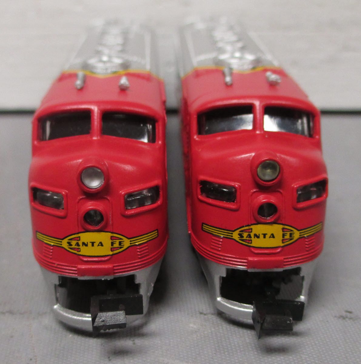 Bachmann 24008 Explorer N Gauge Diesel Starter Train Set w/E-Z Track System