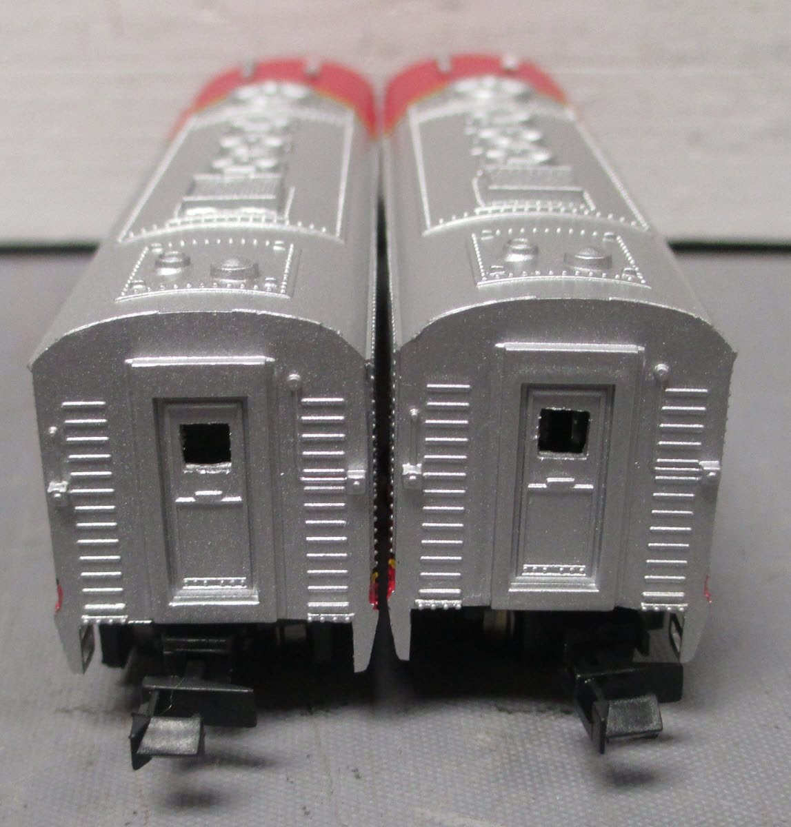 Bachmann 24008 Explorer N Gauge Diesel Starter Train Set w/E-Z Track System