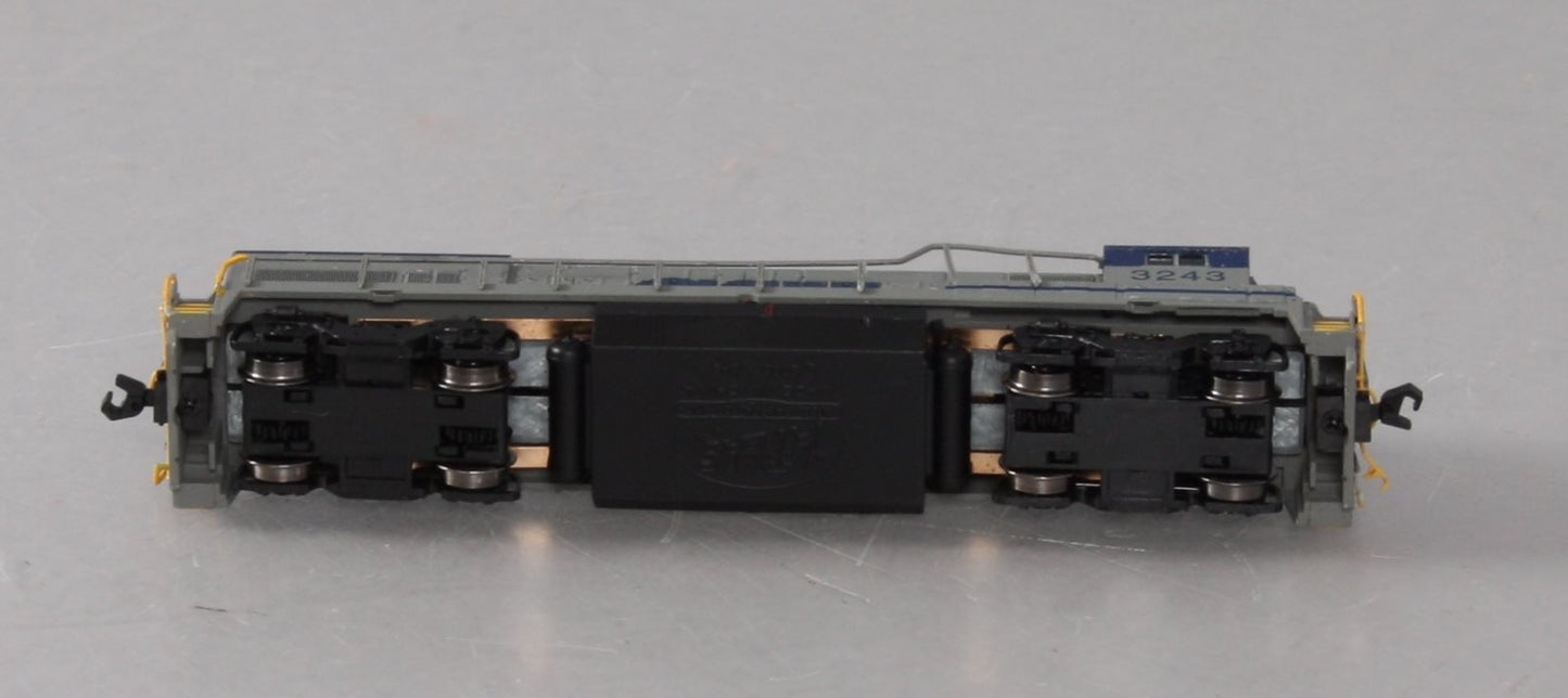 Atlas 45974 N Scale CSX U23B Diesel Locomotive #3243