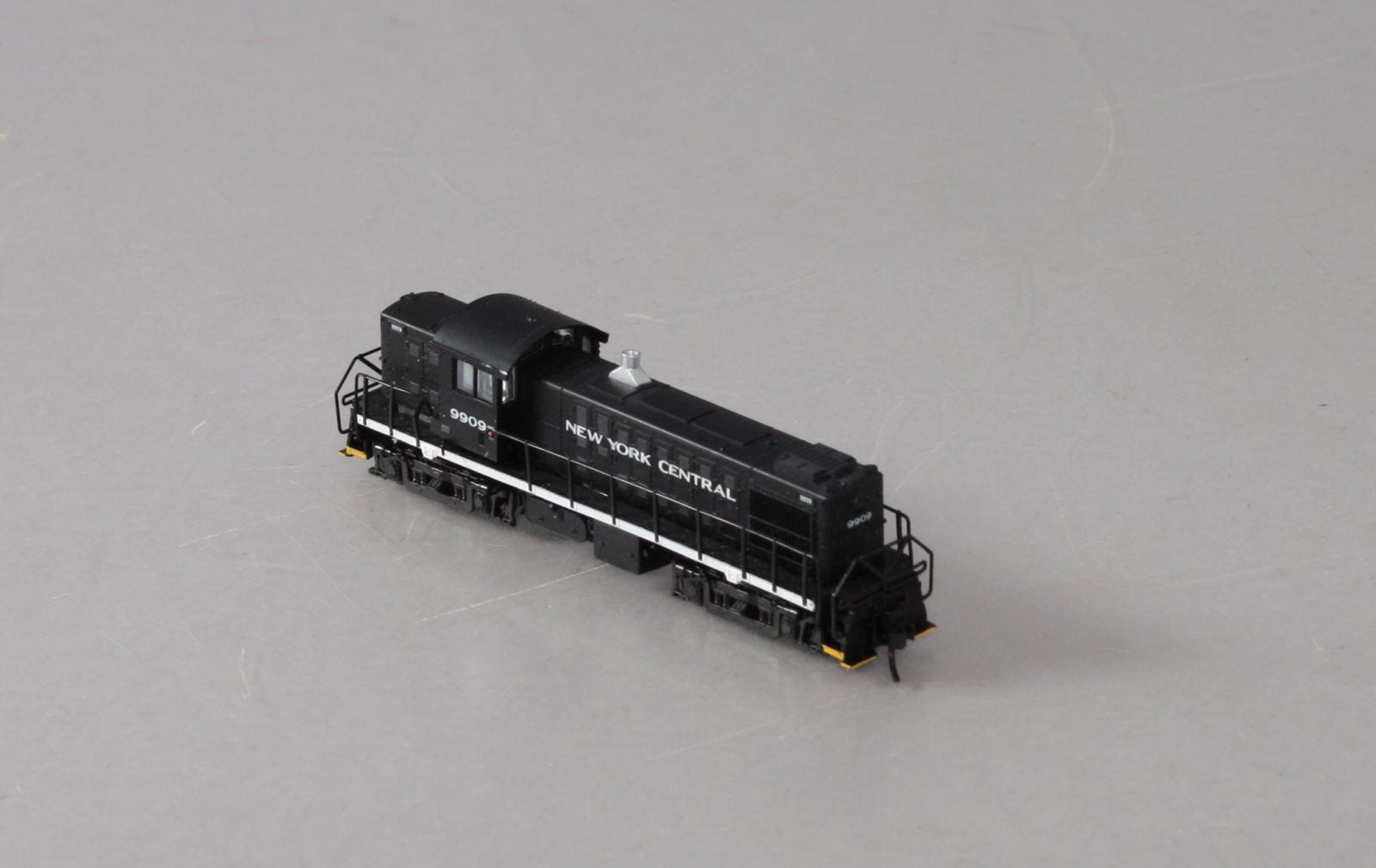 Atlas 44077 N NYC RS-1 Diesel Locomotive #9909