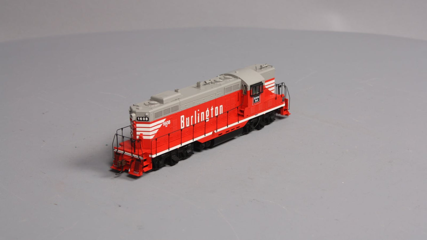 Athearn G64263 HO Burlington Northern GP7 Diesel Locomotive w/DCC & Sound #1608