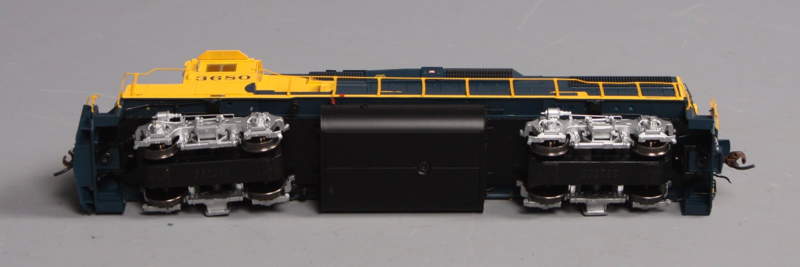 Athearn G64604 HO Santa Fe GP39-2 Phase II Diesel Locomotive DCC & Sound #3680