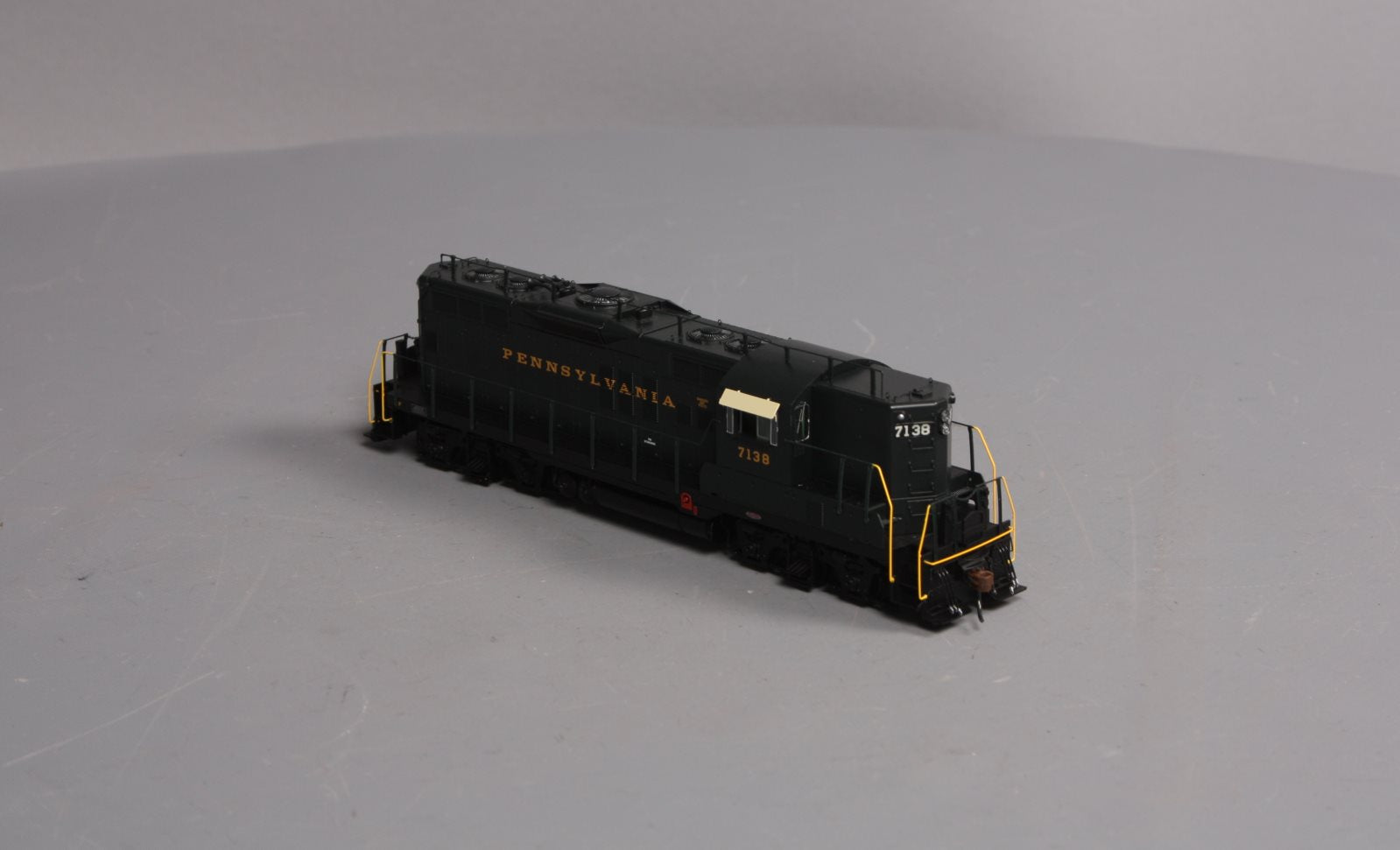 Athearn G64303 HO Pennsylvania GP9 Diesel Locomotive with DCC & Sound #7138