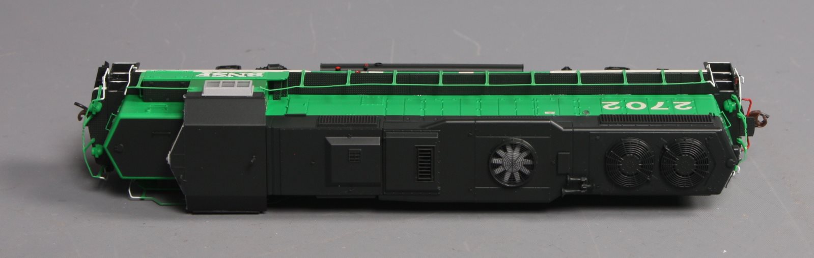 Athearn G64607 HO Ex-BN/BNSF GP39-2 Phase llb Diesel Locomotive DCC/Sound #2702
