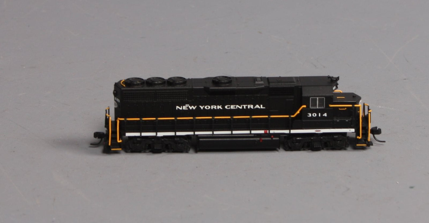 Atlas 40002777 N NYC EMD GP40 Low Nose Diesel Locomotive w/Dynamic Brakes #3014