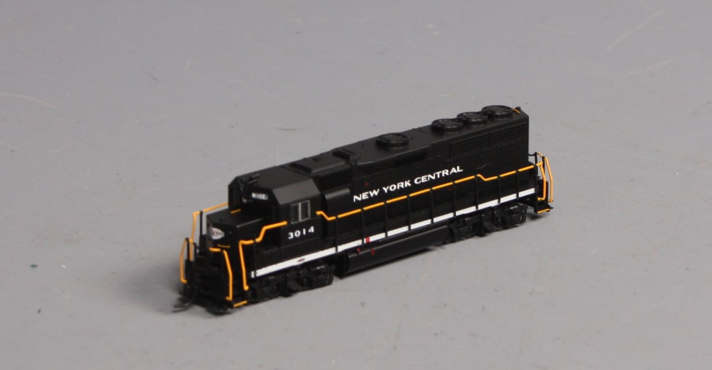 Atlas 40002777 N NYC EMD GP40 Low Nose Diesel Locomotive w/Dynamic Brakes #3014