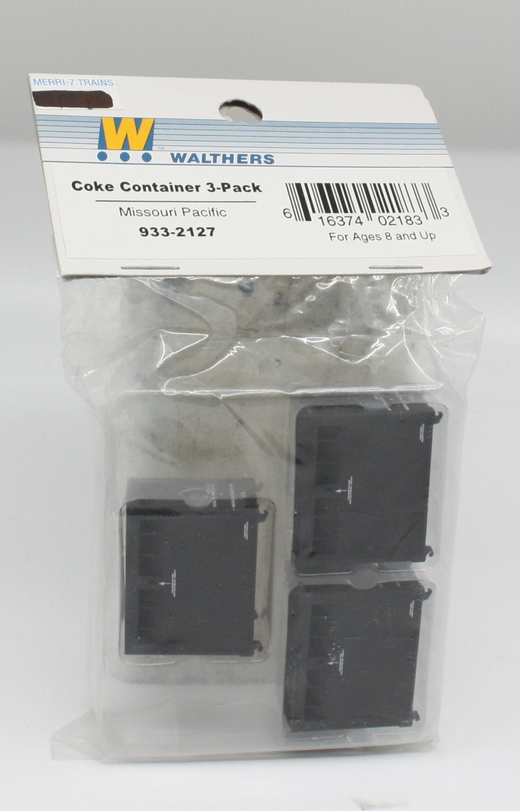Walthers 933-2127 HO Coke Containers 3-Pack (Missouri Pacific)