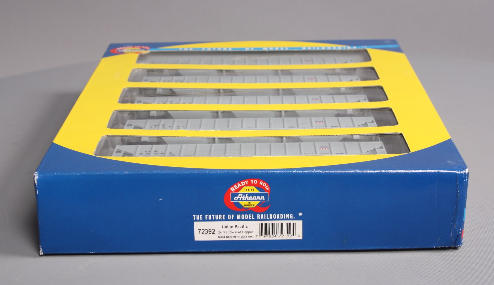 Athearn 72392 HO Scale Union Pacific 34' PS Covered Hopper (Set of 5)