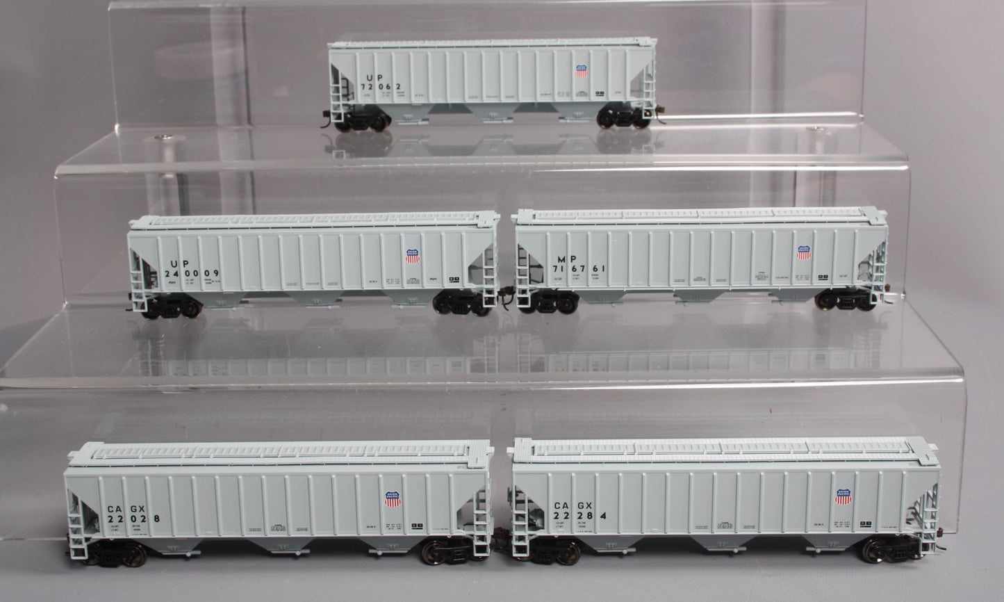 Athearn 72392 HO Scale Union Pacific 34' PS Covered Hopper (Set of 5)