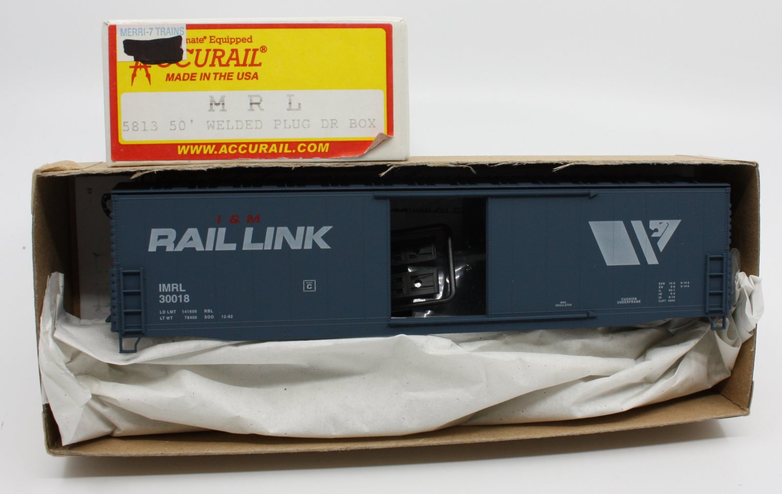 Accurail 5813 50' Welded pd box MRL