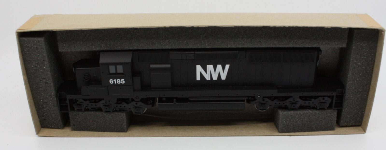 Athearn 4406 HO Norfolk & Western SD40-2 Powered Diesel Locomotive #6185