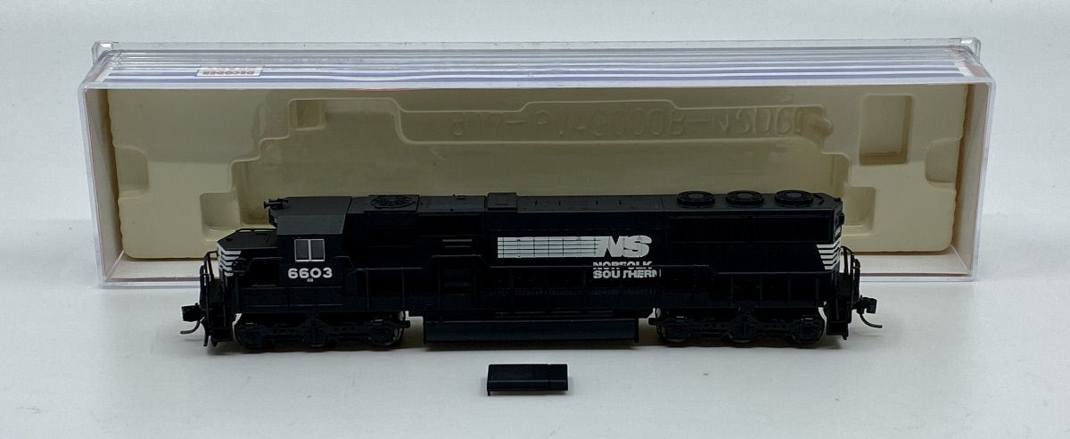 Atlas 49016 N Scale Norfolk Southern SD60 Diesel Locomotive #6603