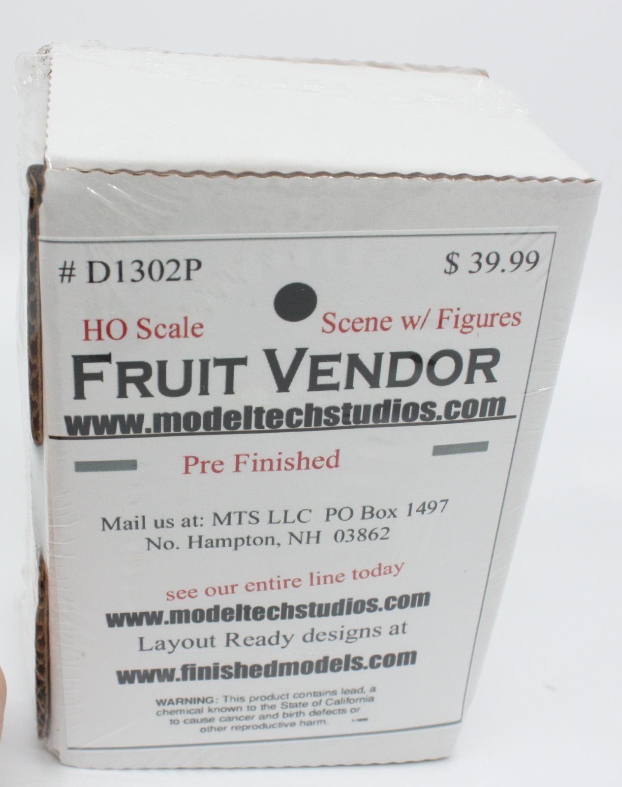 Model Tech Studios D1302P HO Fruit Vendor Scene W/ Figures (Pre-Finished)