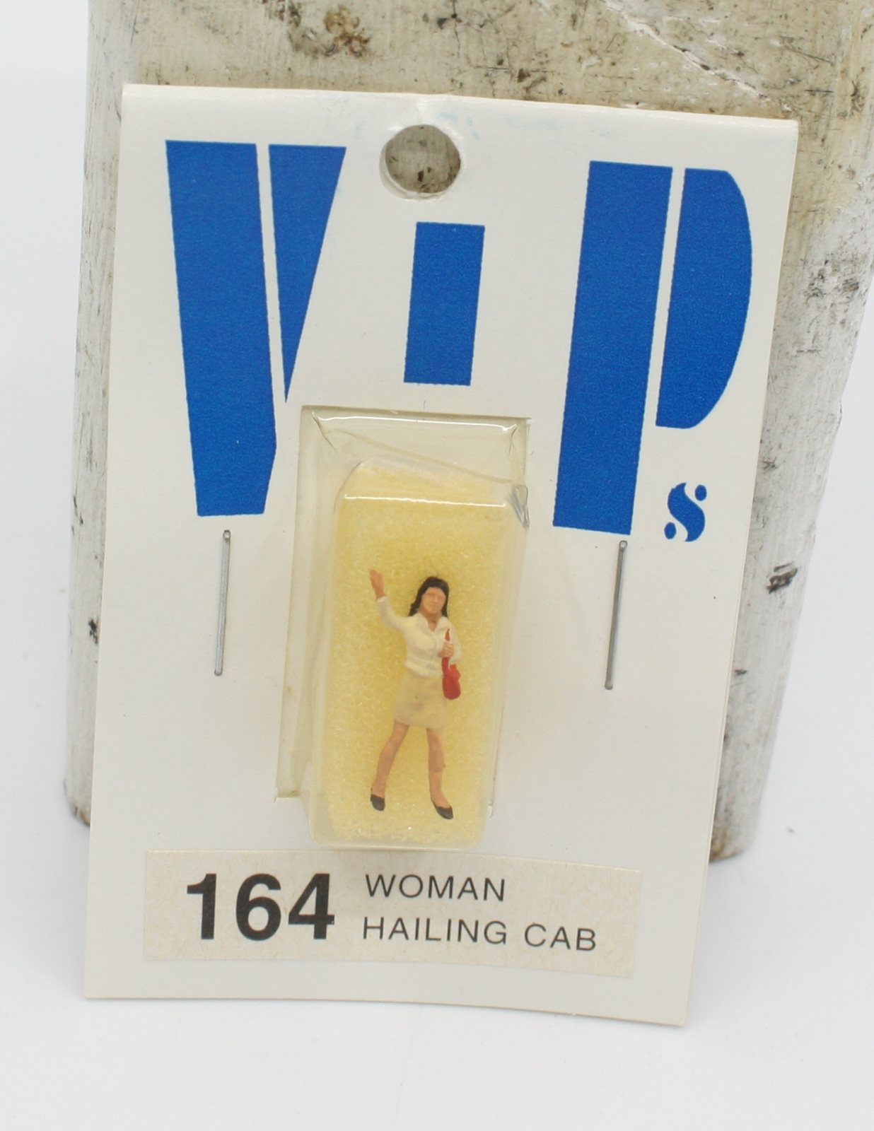 Preiser 164 HO Woman Hailing Cab Figure