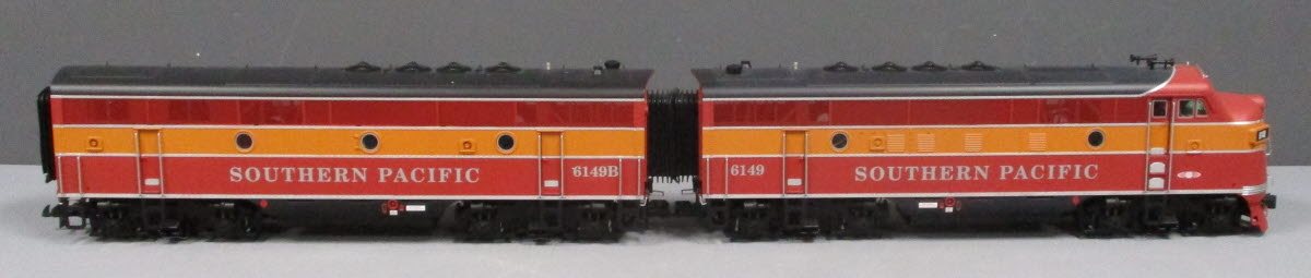 USA Trains 22270 G Southern Pacific F-3 AB Diesel Set