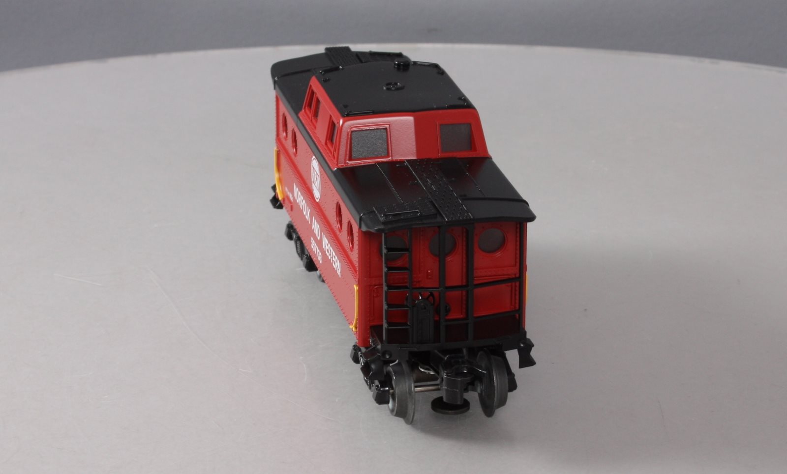 Williams 00304F O Norfolk & Wetern N5C Porthole Caboose # 557733 (Red)