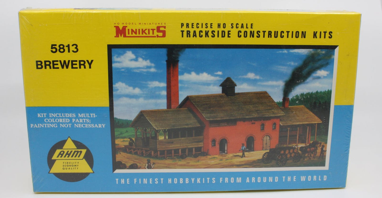 AHM 398 HO Brewery Trackside Construction Kits