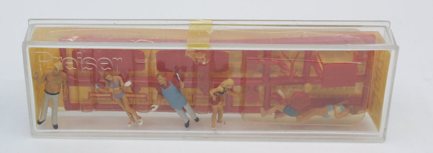 Preiser 0073 HO Barbecue Scene Figures (Set of 6)