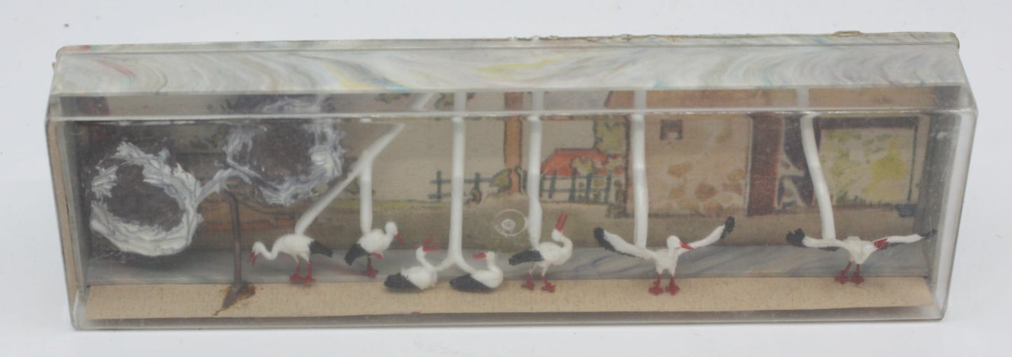 Merten 764 HO Storks w/2-nests (Set of 7)