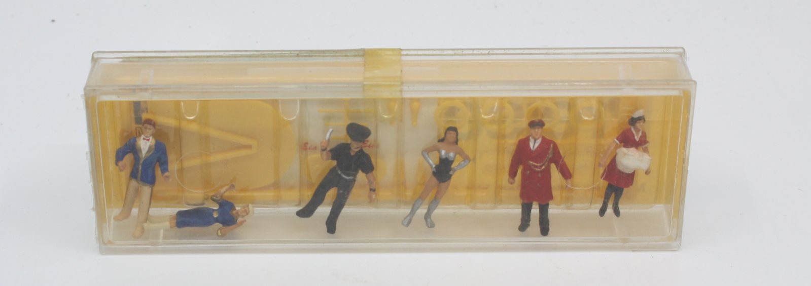 Preiser 611 HO Circus Performers Figures (Set of 6)