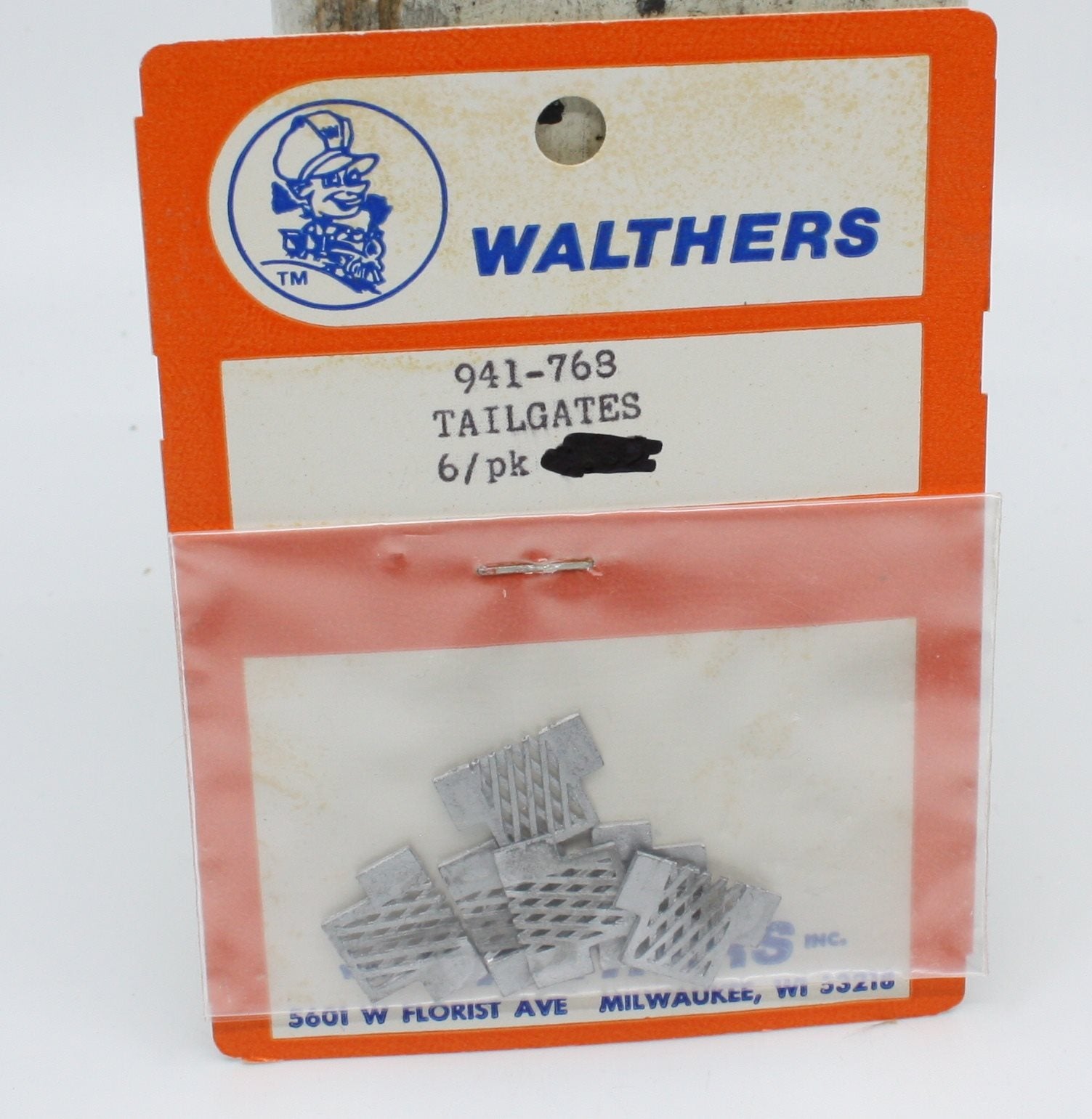 Walthers 941-768 HO Tailgates (Pack of 12)
