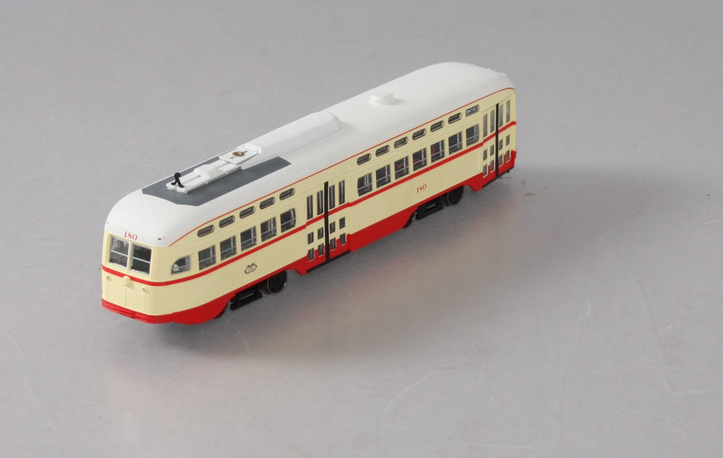 Bowser 12659 HO PCC Trolley, Detroit #180