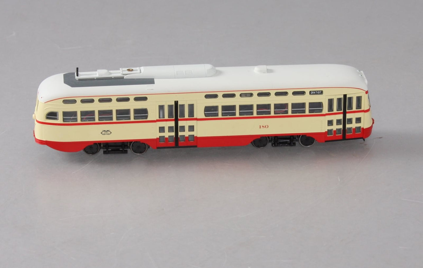 Bowser 12659 HO PCC Trolley, Detroit #180