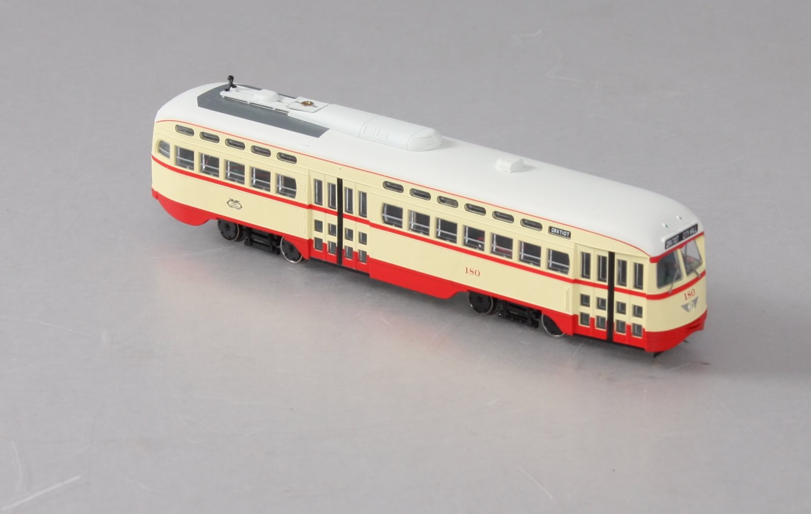 Bowser 12659 HO PCC Trolley, Detroit #180