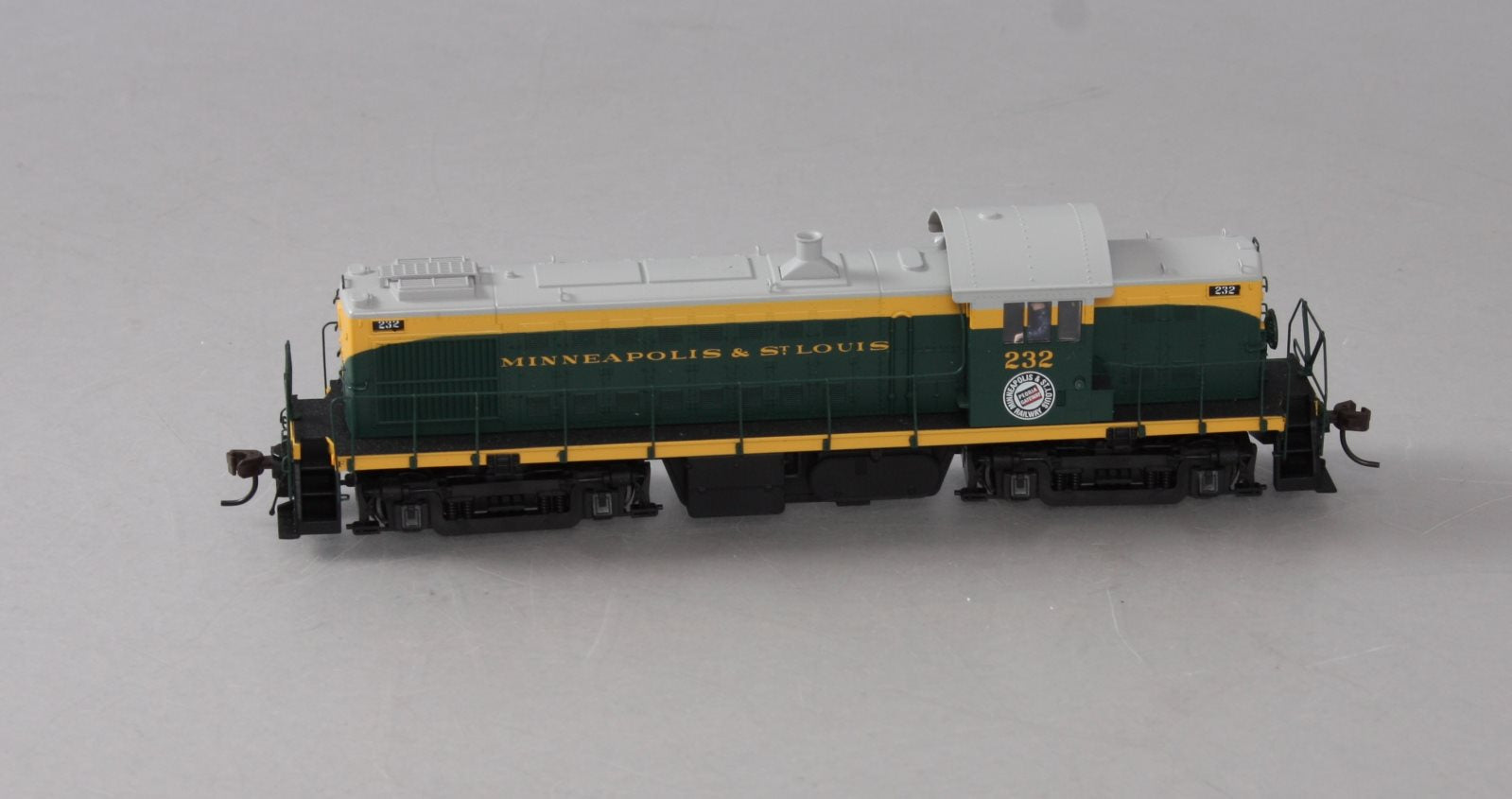 Atlas 10002110 Ho RS-1 M&StL 232 – Trainz