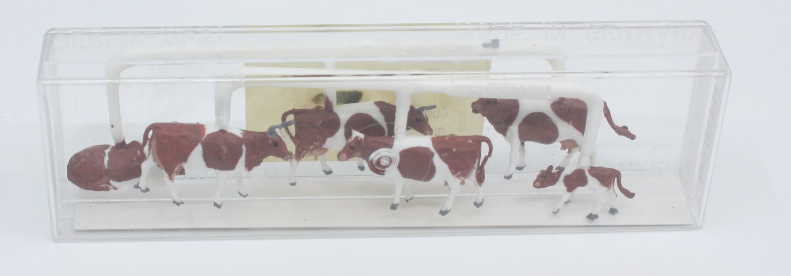 Merten 2407 HO Cattle Figure Pack Figures (Set of 6)
