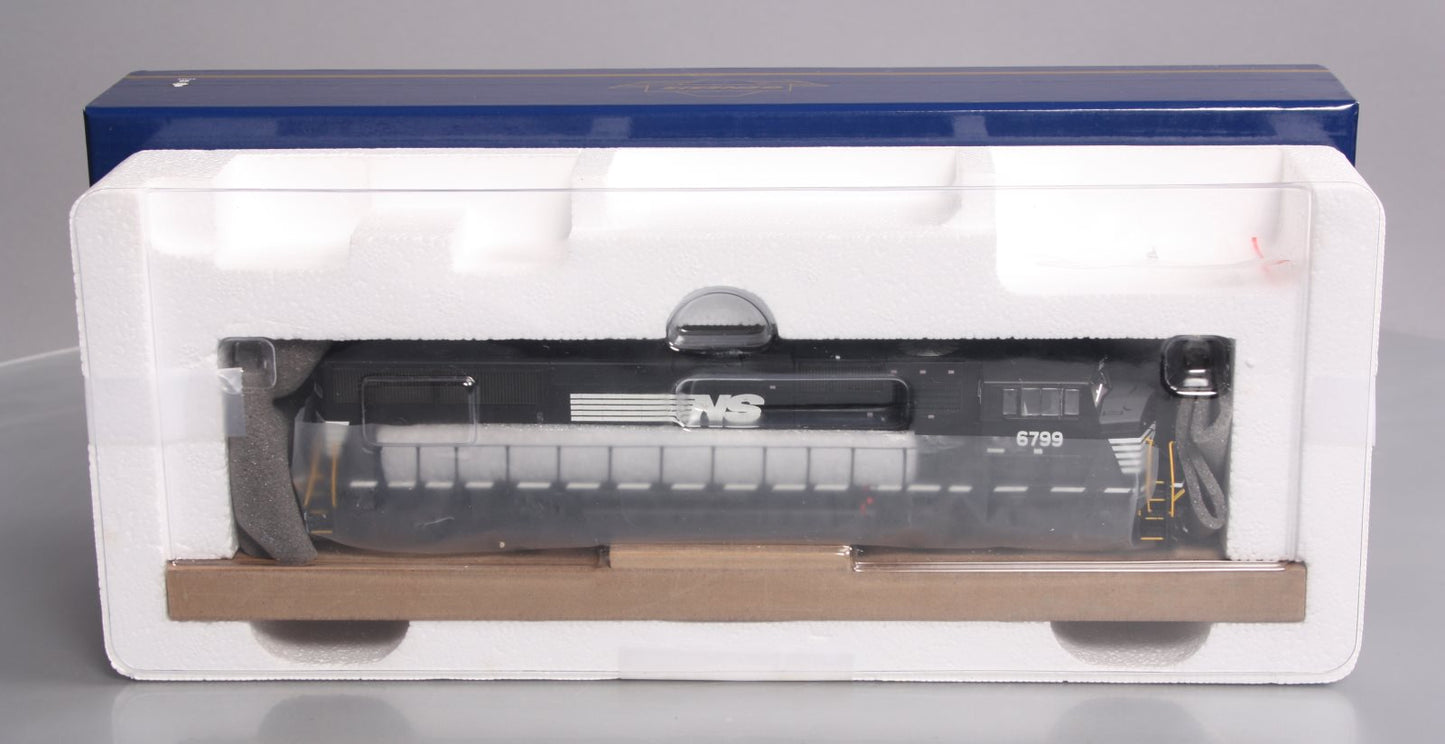 Athearn G67294 HO Norfolk Southern EMD SD60M Diesel Locomotive #6799