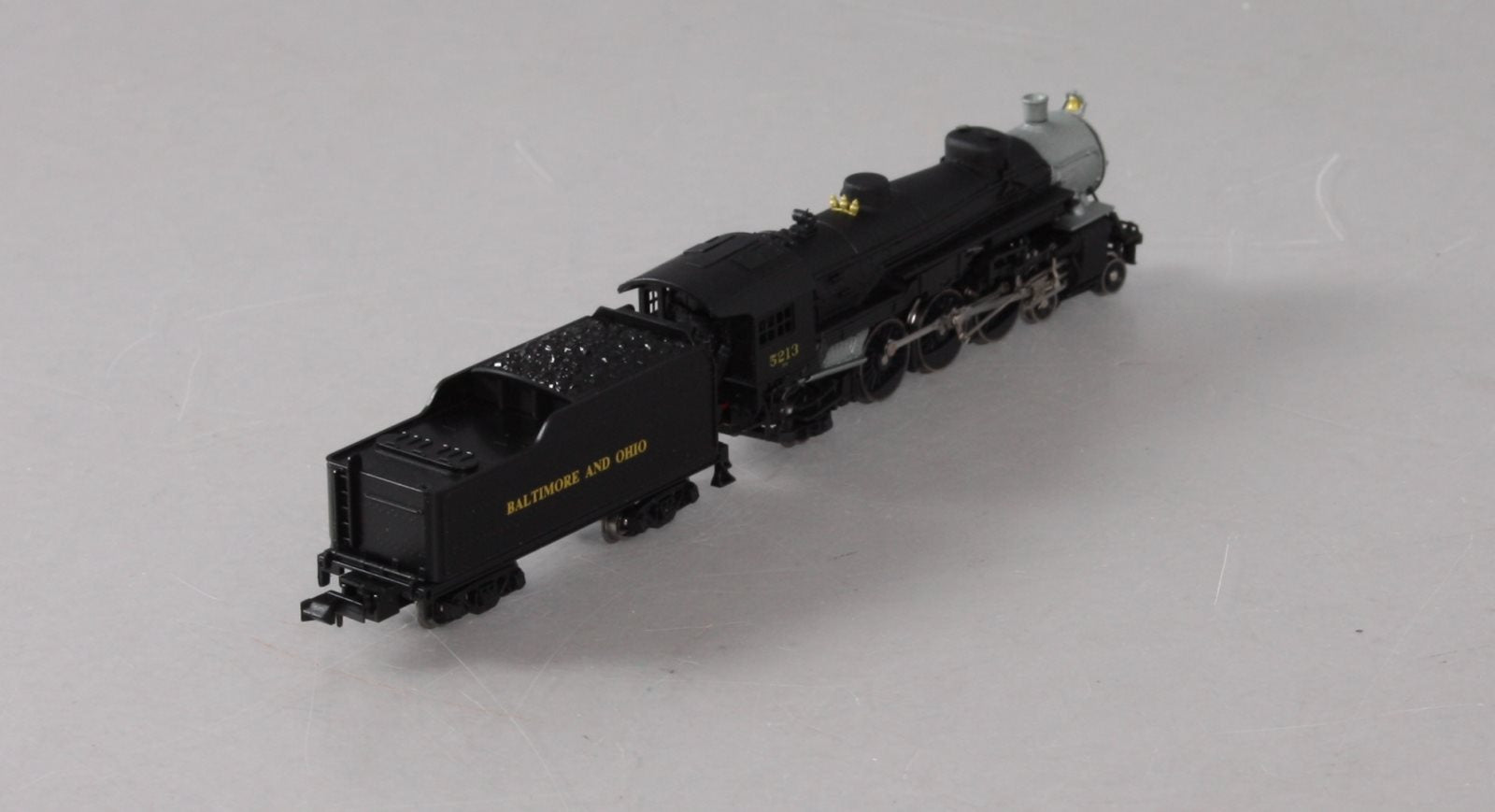 Model Power 7402 Die Cast USRA 4-6-2 Baltimore & Ohio Steam Locomotive & Tender