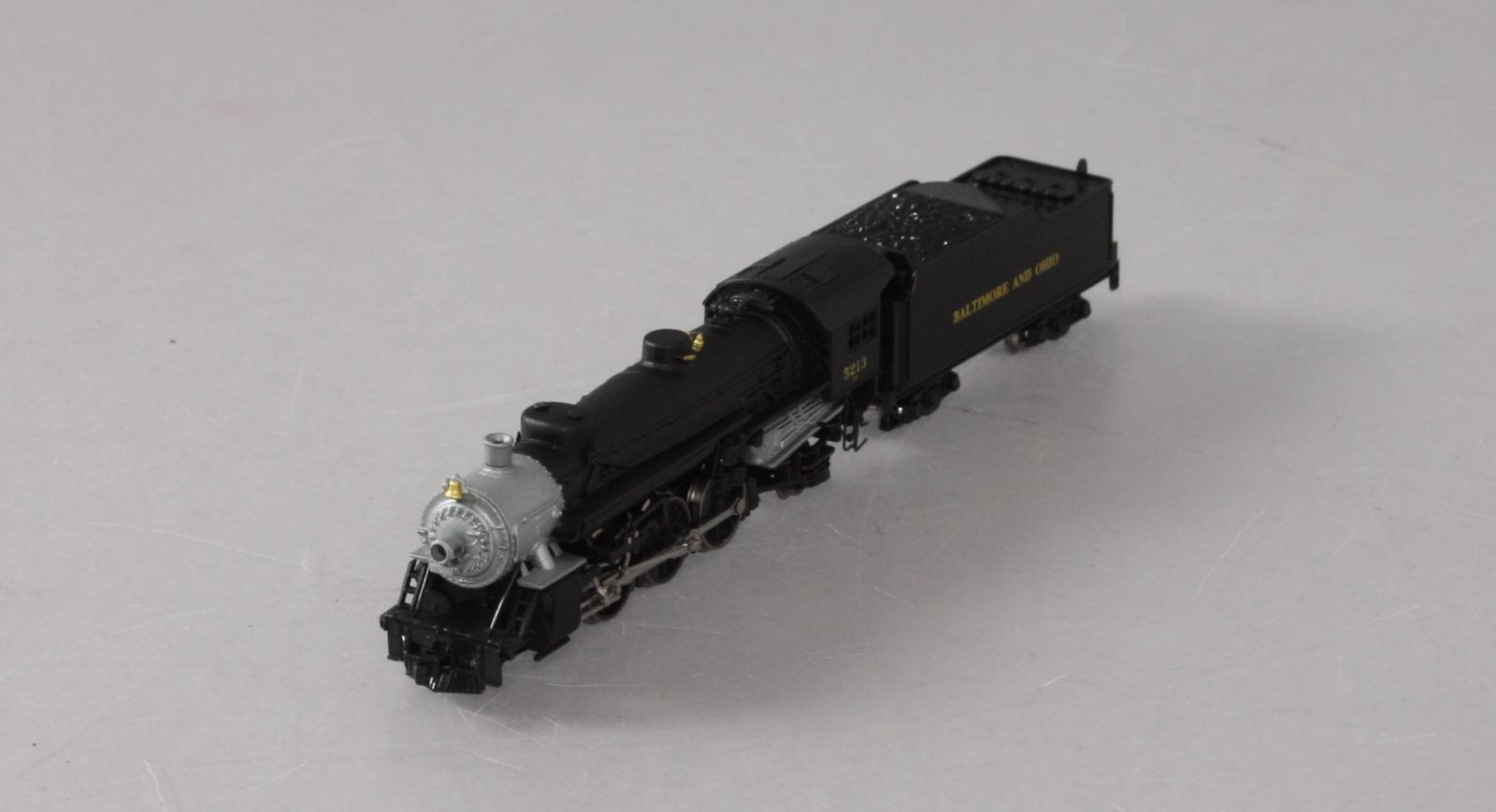 Model Power 7402 Die Cast USRA 4-6-2 Baltimore & Ohio Steam Locomotive & Tender