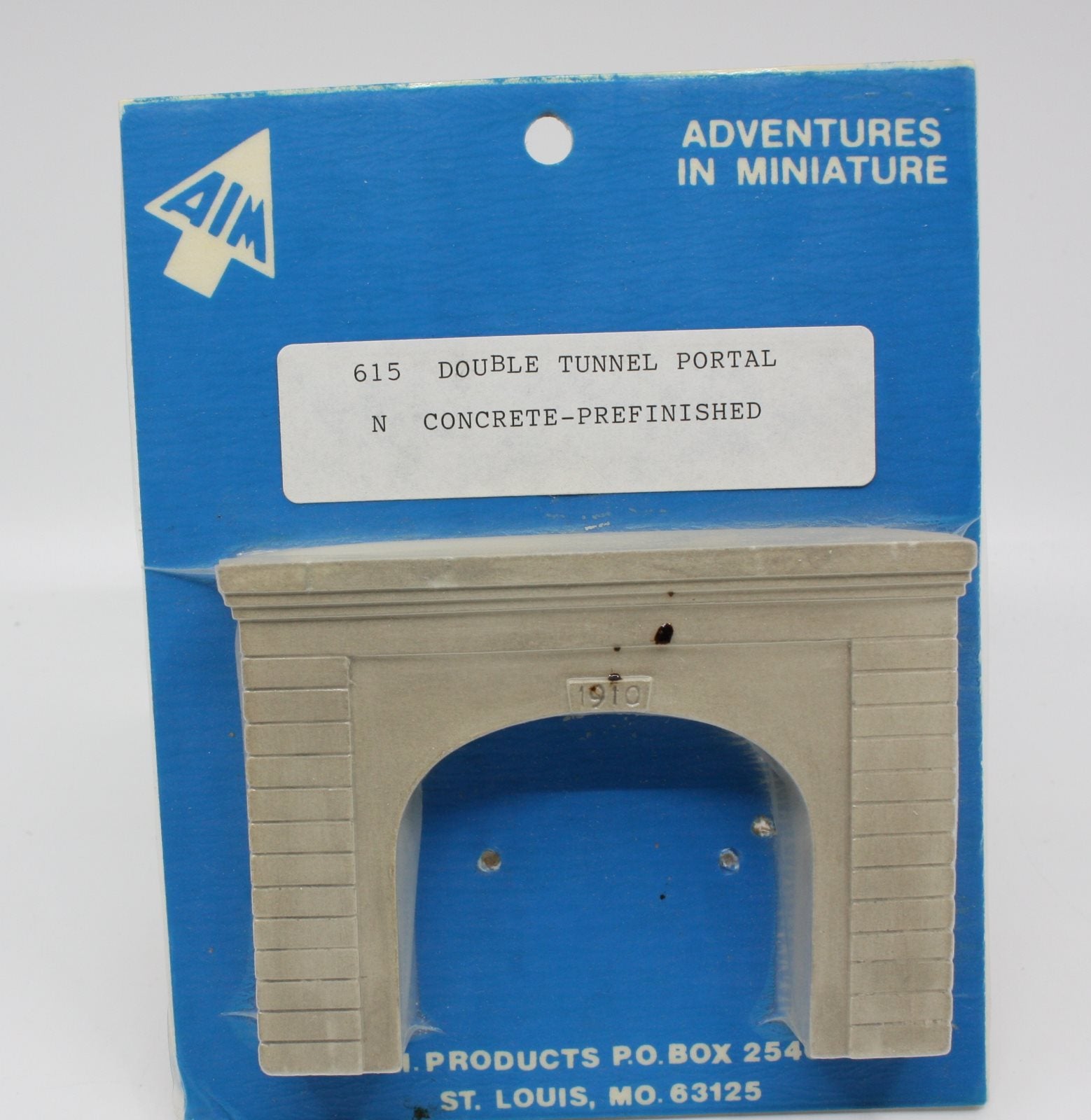 AIM 615 N Scale Double Tunnel Portal