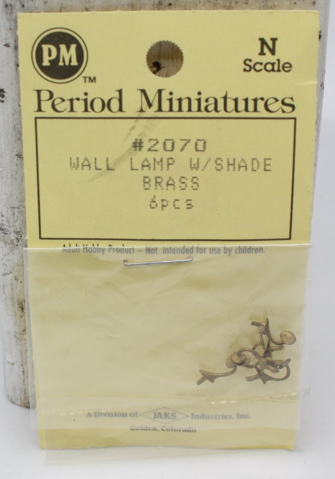 Period Miniatures 2070 N Scale Wall Lamp w/ Shade Brass (Pack of 6)
