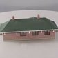 Walthers 933-2831 HO Scale Pella Brick Depot W/ Figures & Accessories Built-Ups