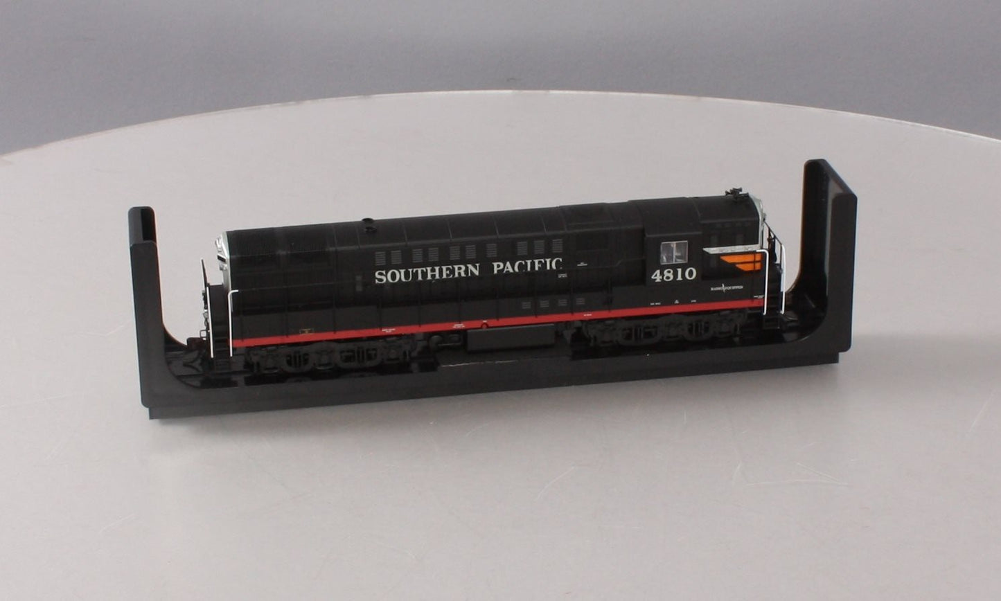 Atlas 10002238 HO TRAIN MASTER Southern Pacific Diesel Engine #4810 w/DCC