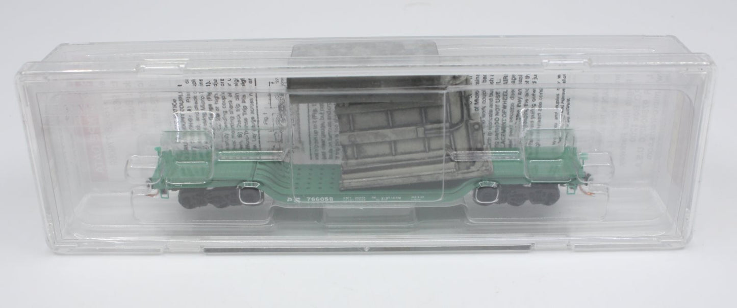 Micro-Trains 10900100 N Penn Central Depressed Center Flatcar w/Load #766058