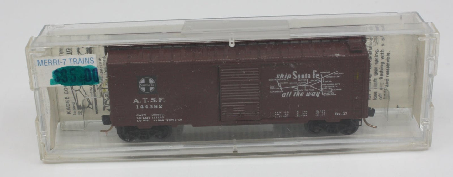 Micro-Trains 02000040 N ATSF El Capitan 40' Standard Single Door Boxcar #144582