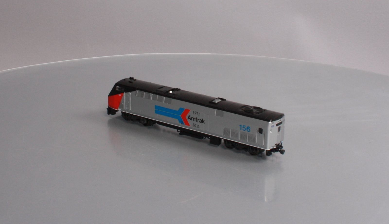 Kato 37-6104-LS HO Kobo Special Amtrak P42 Phase 1 Diesel Locomotive #156 w/DCC