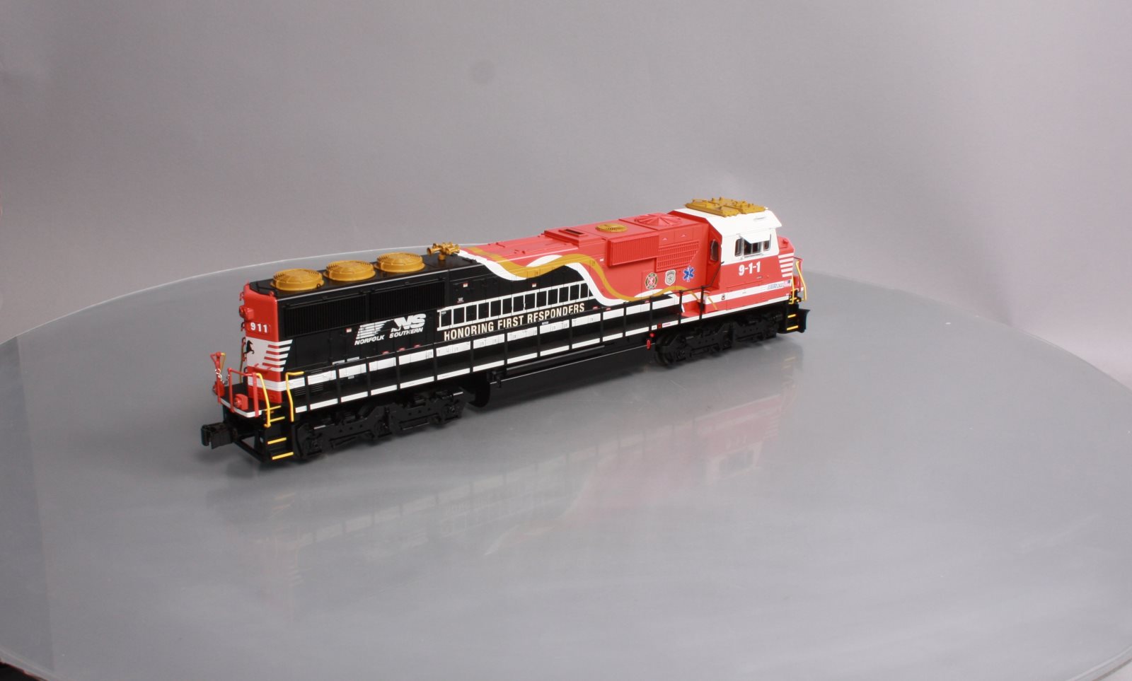 Lionel 6-83422 O Gauge Norfolk Southern Legacy SD60E Diesel Locomotive #911